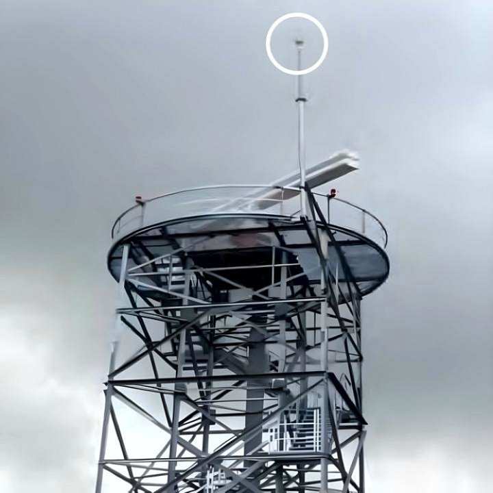 DDCE head installed on a radar mast